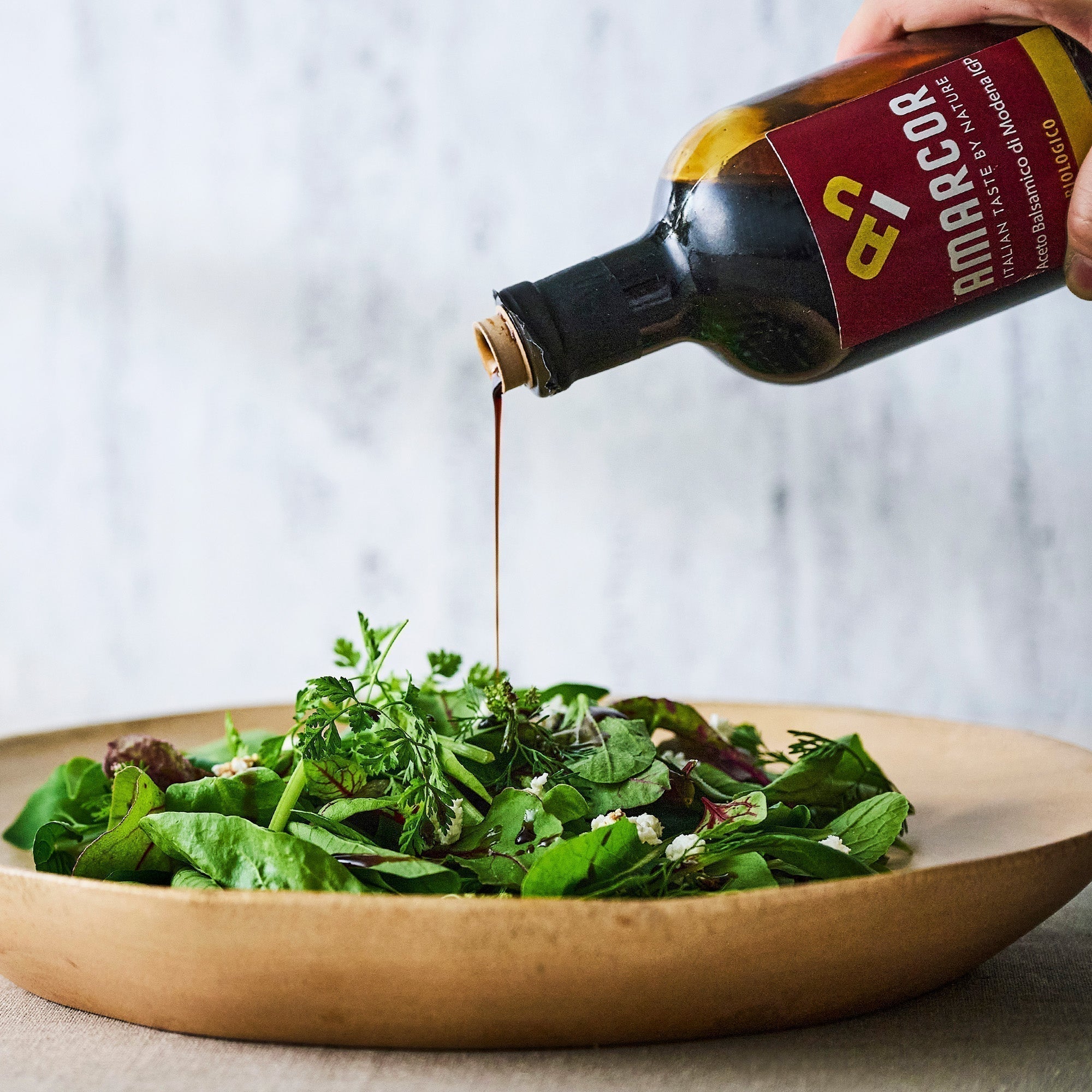 テーブルの名脇役たち。料理上手なあの人に贈る、“魔法の一滴” 調味料ギフト2選